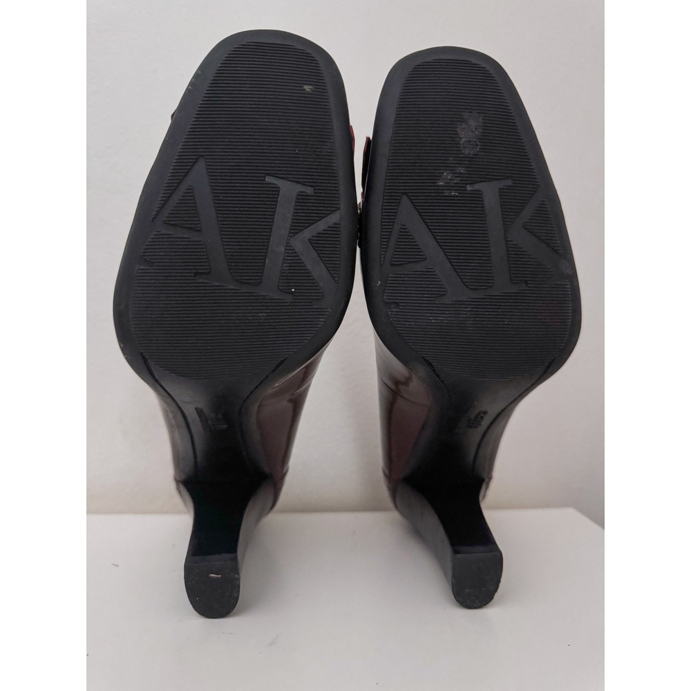 Anne Klein iFlex Burgundy Patent Leather Kiltie Fringe Block Heel Pumps 8.5M - Picture 7 of 8